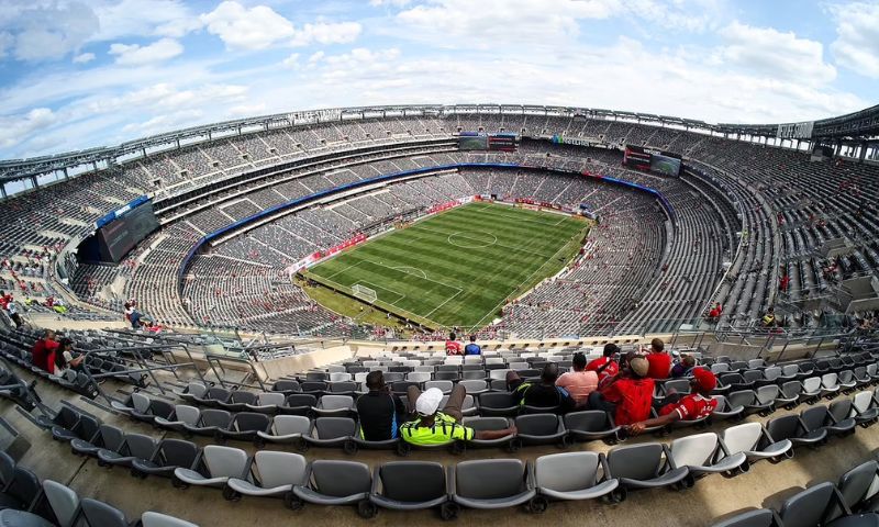 Sân MetLife có sức chứa và lịch sử hình thành như thế nào?